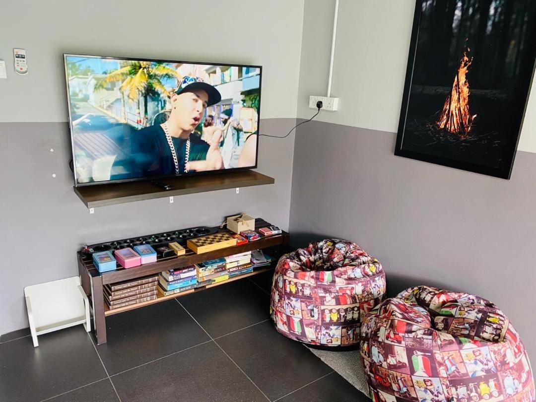 A3A Oastel Coliving Vandrehjem Tanah Rata Eksteriør billede